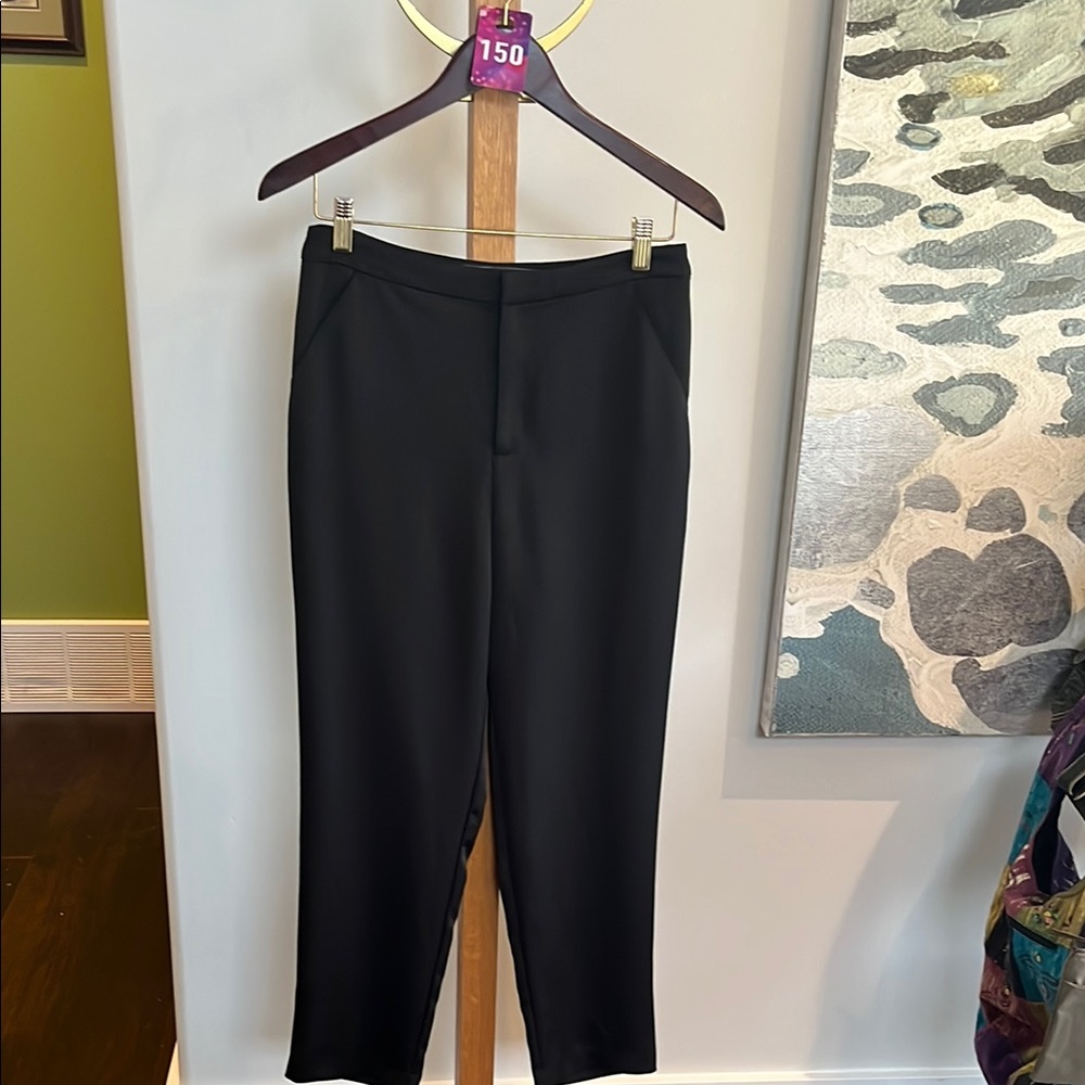 #150 Guess Black Ankle Cropped Pants Size 6 W 15, R 12, I 26